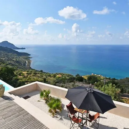 Hotel Hillside With Infinity Pool - What'app - 0049-1521-4658-810 - For Reservations!